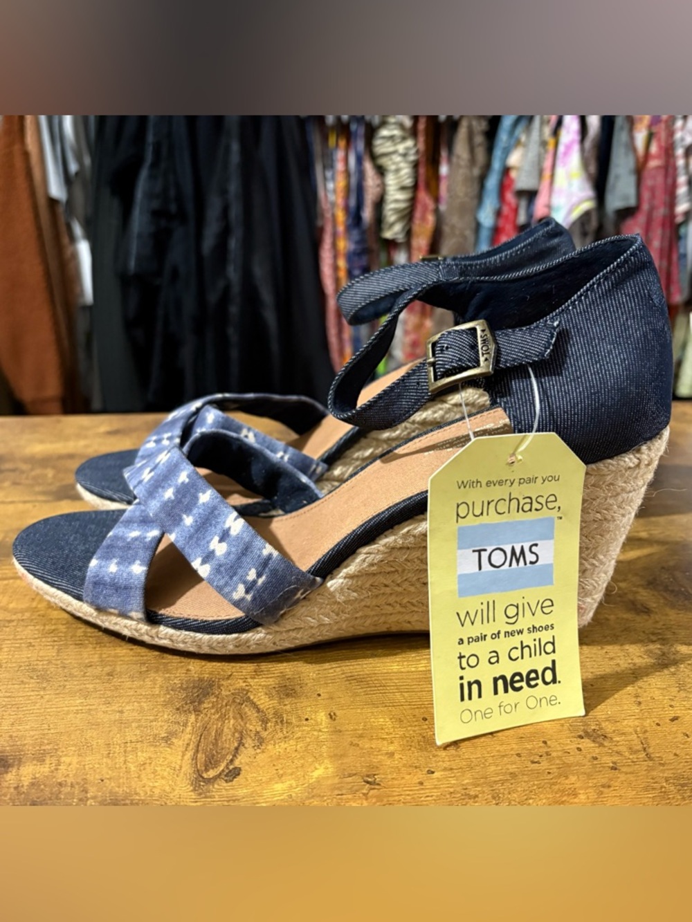 TOM'S Sienna Wedge Sandal Navy Batik Stripe/Denim Size 11 NWT